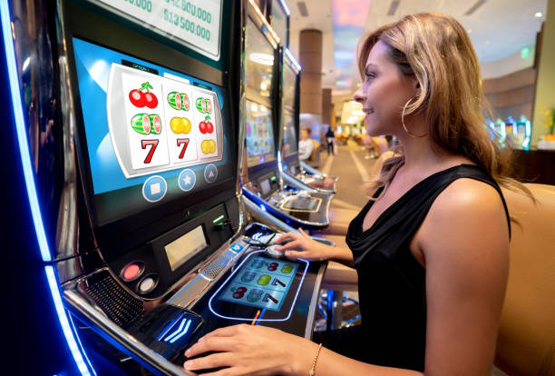 winsgoal mobile app interface showing live-dealer tables and betting options