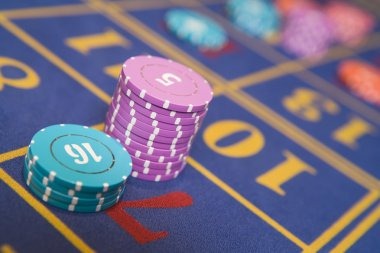 Dealer conduct and rule display